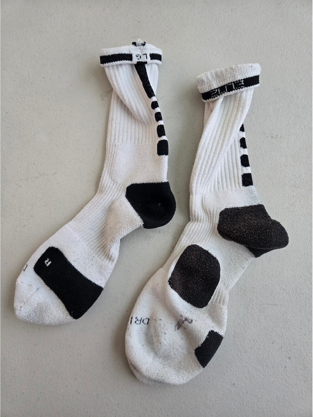 Nike Elite Basketball Crew Socks White Black Dri-FIT Adult Large NBA